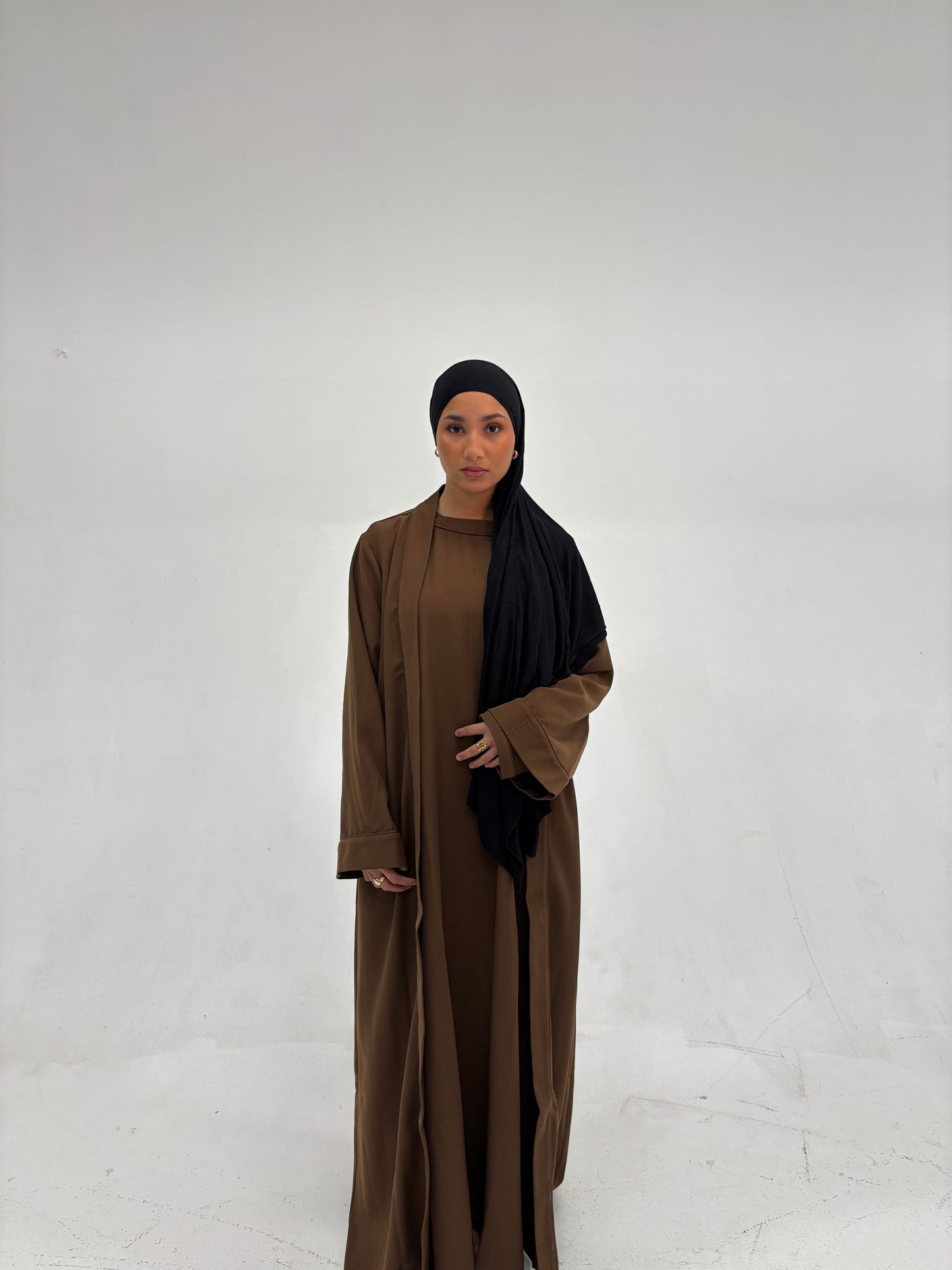 Essential Open Abaya - Chocolate